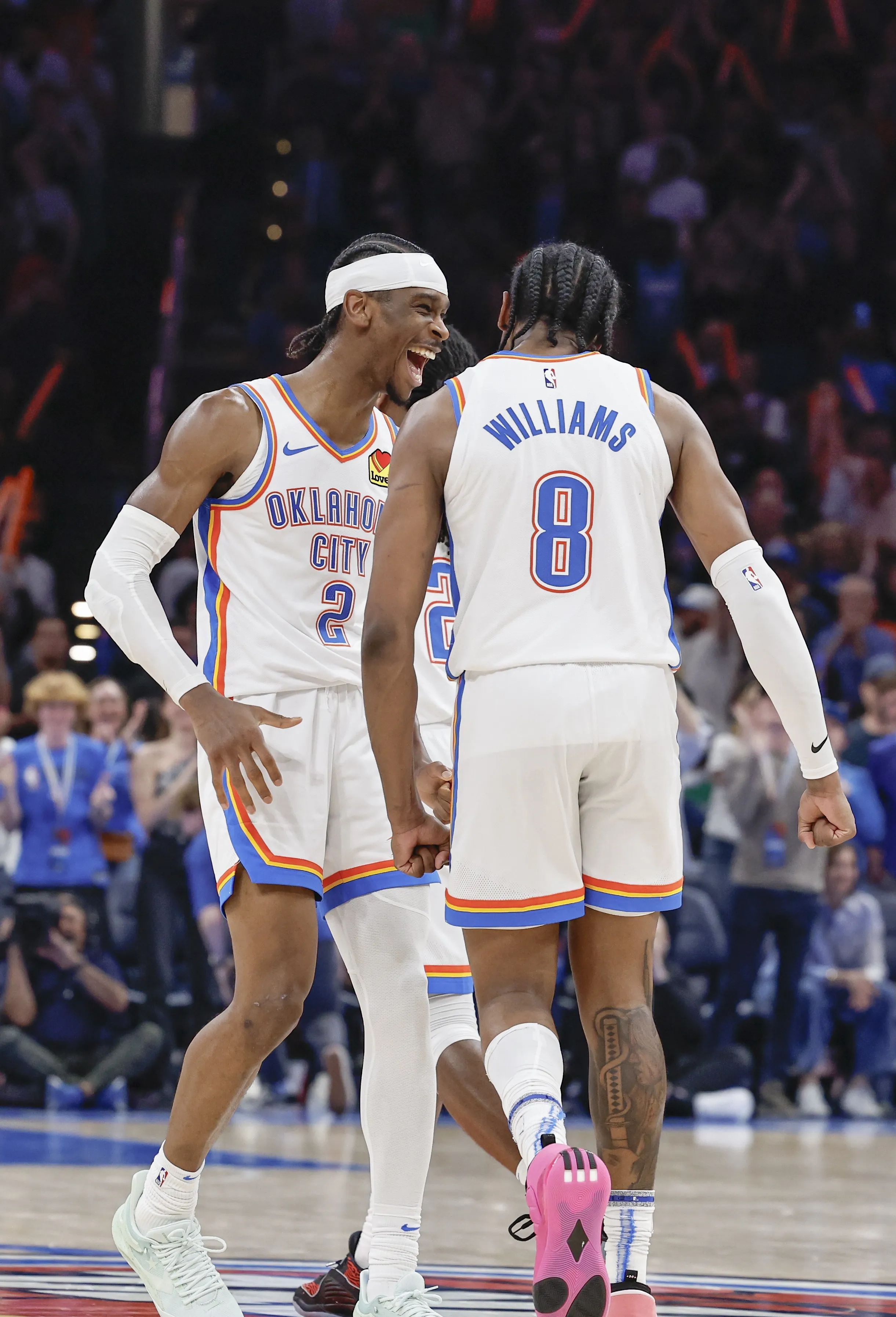 开云体育网址-雷霆新赛季开门红，击败湖人迎来好开端的简单介绍