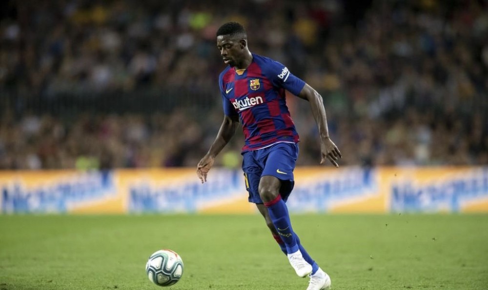 关于主教师庆祝胜利，球队状态逐渐回暖的信息