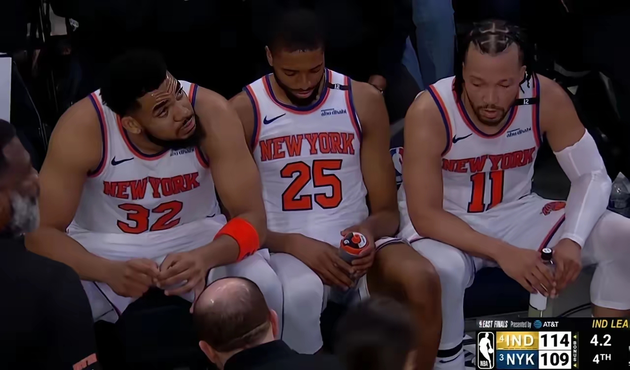 开云体育培训-火箭主场爆冷输给尼克斯，遭遇三连败