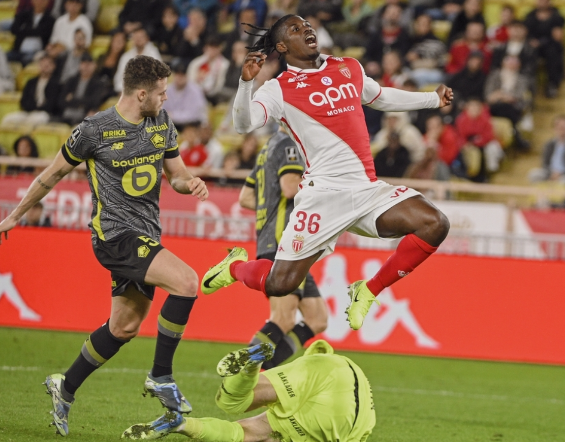 梅斯客场挑战巴黎FC：领头羊继续保持领先位置