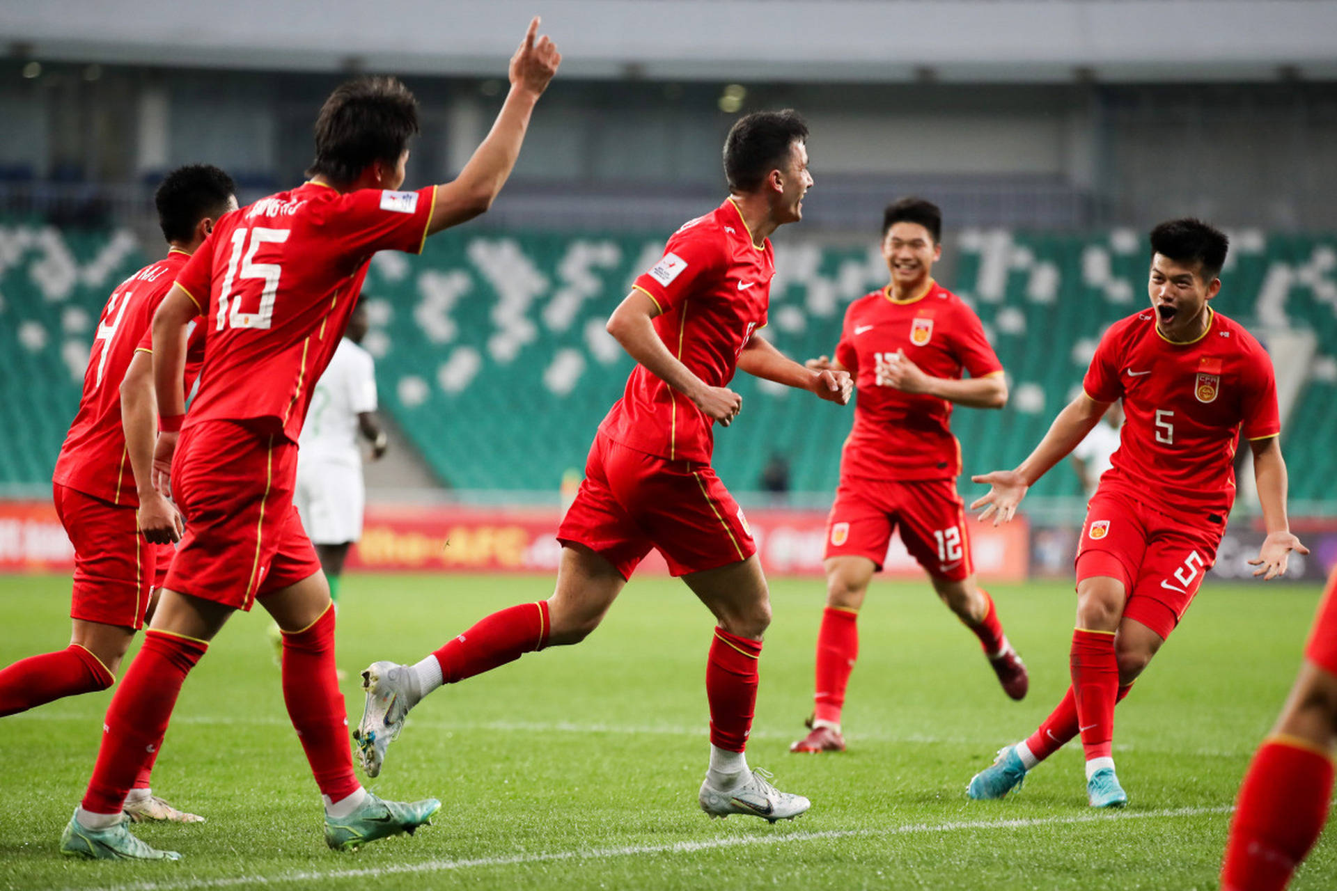 开云体育竞技-包含澳大利亚队在资格赛中奋力拼搏的词条