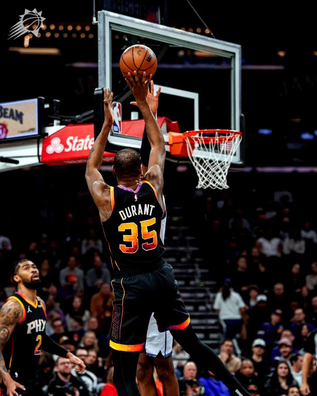 开云体育亚洲官网-关于太阳队主场迎战爵士队，胜者将登顶西部的信息