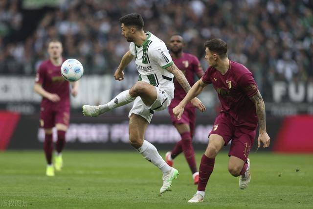 奥格斯堡中场表现稳定，助球队深化中游实力的简单介绍